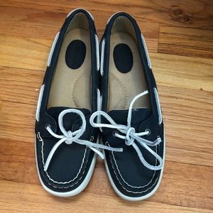 Size 7 navy blue boat shoes